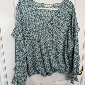 Max Studio Green Floral Ruffle Sleeve Top